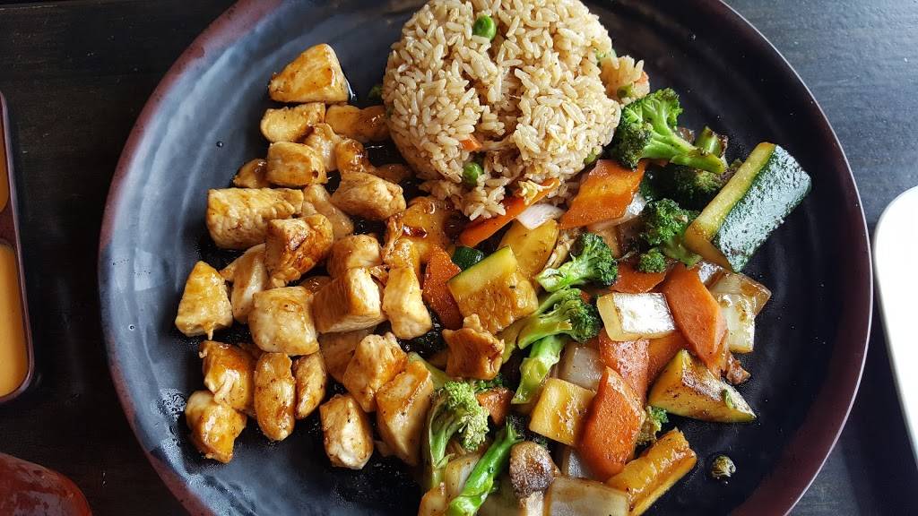 Maguro Hibachi Steakhouse | restaurant | 204 Brucewood Rd, Southern Pines, NC 28387, USA | 9102462106 OR +1 910-246-2106