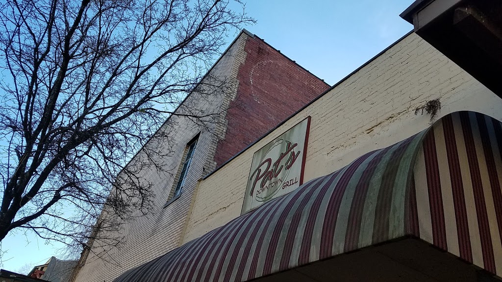 Pats Downtown Grill | restaurant | 271 Dauphin St, Mobile, AL 36602, USA | 2514389585 OR +1 251-438-9585