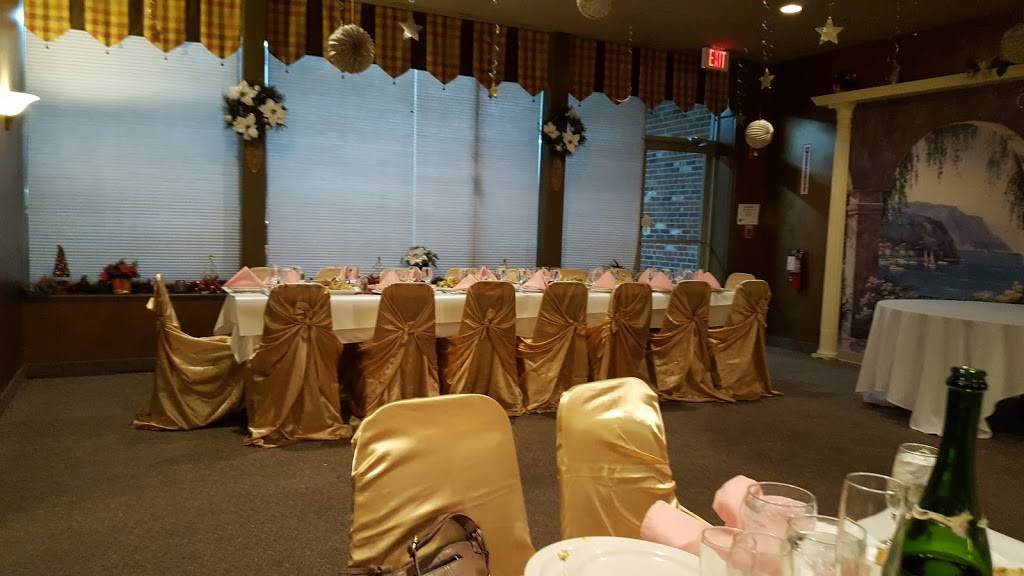 Lillians | restaurant | 2200 Penfield Rd # 11, Penfield, NY 14526, USA | 5853771300 OR +1 585-377-1300