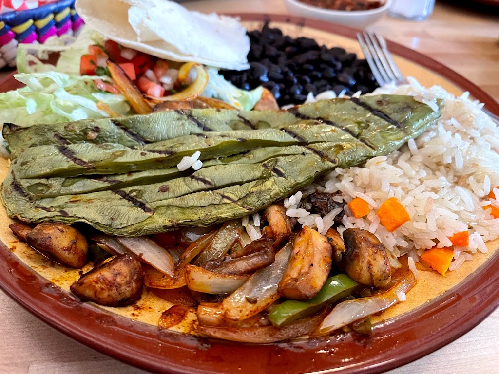 Ellensburg Mexican Grill | restaurant | 111 S Pearl St, Ellensburg, WA 98926, USA | 5099332233 OR +1 509-933-2233