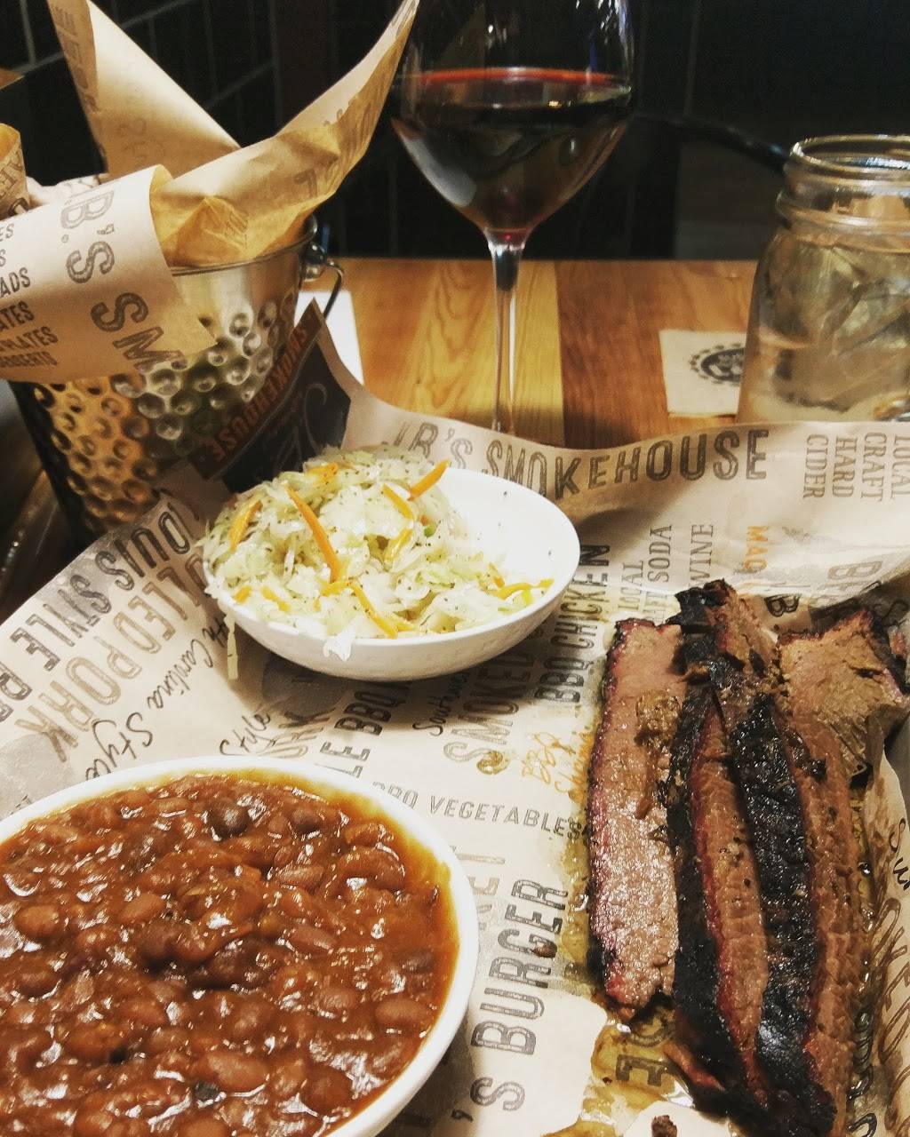 J.B.s Smokehouse | restaurant | 225 S Canton Center Rd, Canton, MI 48188, USA | 7348922531 OR +1 734-892-2531