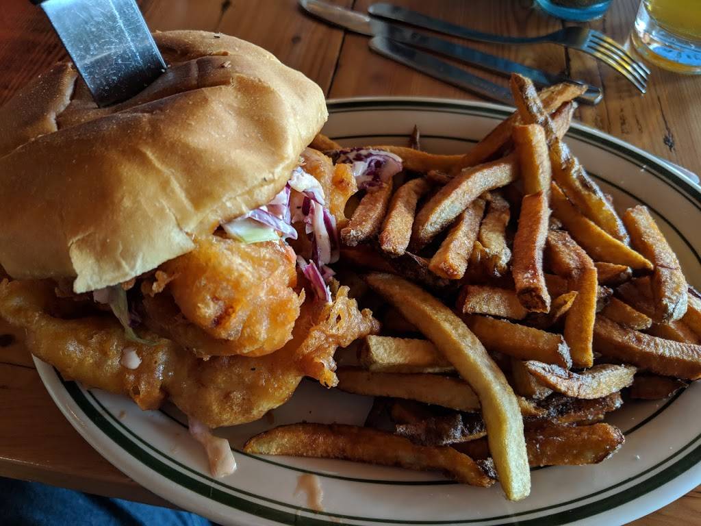 Zas Lakefront | restaurant | 120 Grove St, Tahoe City, CA 96145, USA | 5305839292 OR +1 530-583-9292