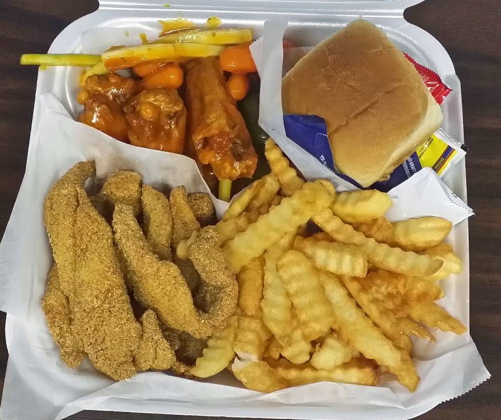 Crumpys Hot Wings On Highland | restaurant | 671 S Highland St, Memphis, TN 38111, USA | 9014435857 OR +1 901-443-5857