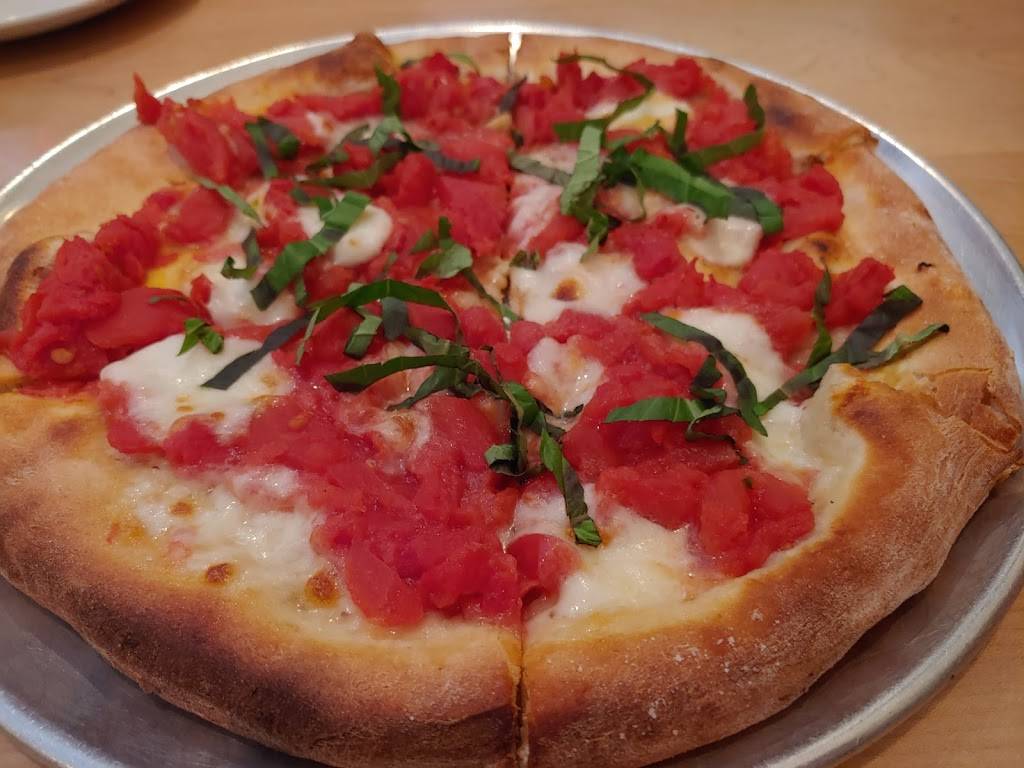 Roma Old Town Wood Fired Pizzeria | restaurant | 21 N Loudoun St, Winchester, VA 22601, USA | 5406672743 OR +1 540-667-2743