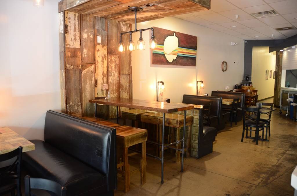 Little Raven Eatery | restaurant | 1200 W Main St #21, Peoria, IL 61606, USA | 3096700748 OR +1 309-670-0748