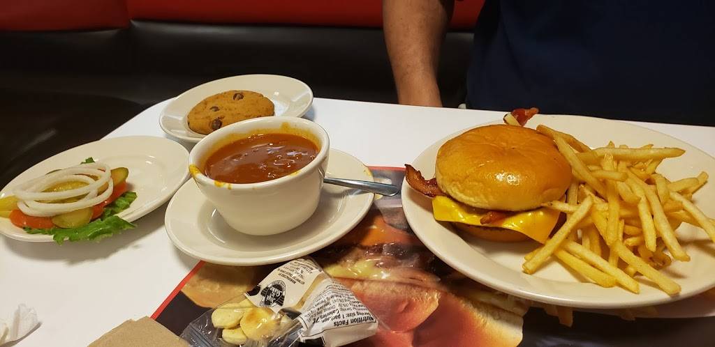 Steak n Shake | restaurant | 443 N Semoran Blvd, Winter Park, FL 32792, USA | 4076789527 OR +1 407-678-9527