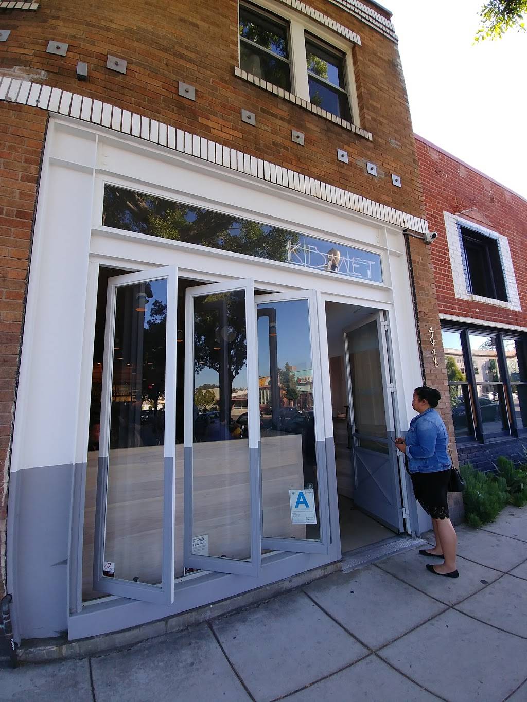 Kismet | restaurant | 4648 Hollywood Blvd, Los Angeles, CA 90027, USA | 3234090404 OR +1 323-409-0404