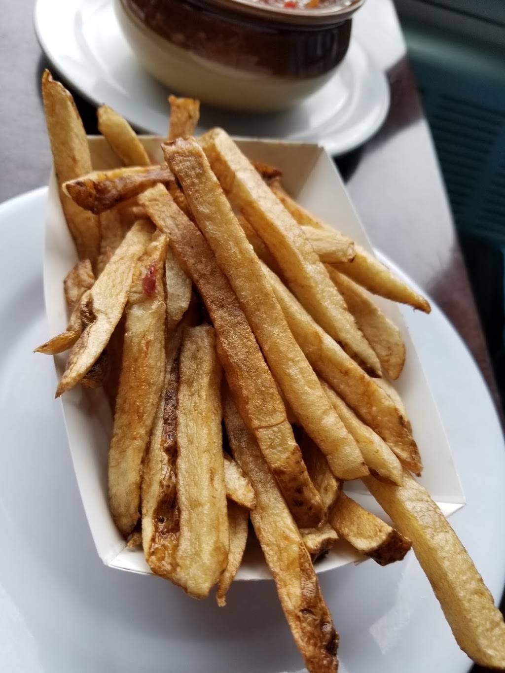 The Wharf | restaurant | 416 B 116th St, Rockaway Park, NY 11694, USA | 7184748807 OR +1 718-474-8807