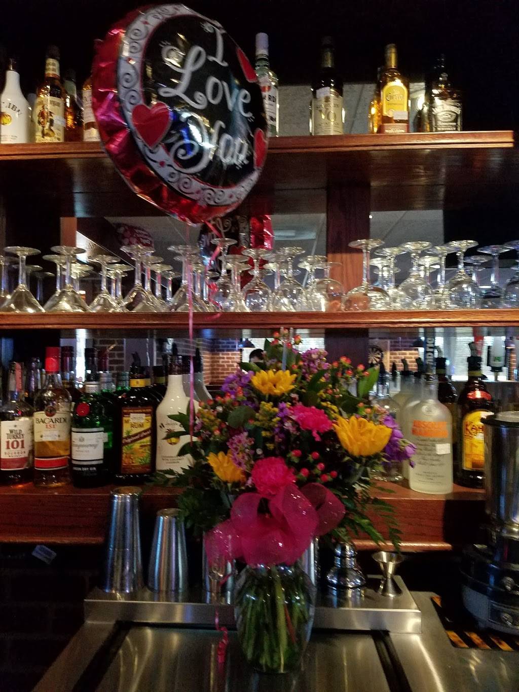 Hueys Restaurant & Oyster Bar | restaurant | 7601 US-70, Mebane, NC 27302, USA | 9195636731 OR +1 919-563-6731