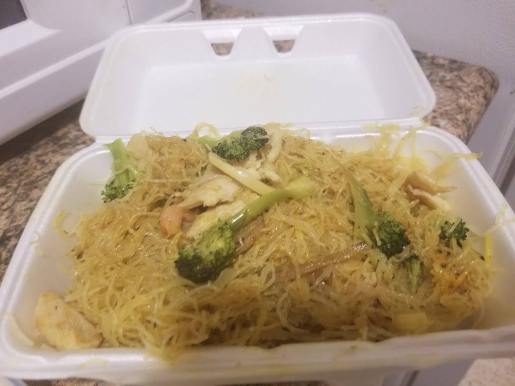 Hot Wings Chinese Restaurant | restaurant | 1055 Canadian Pl #115, Mississauga, ON L4W 0C2, Canada | 4166200888 OR +1 416-620-0888