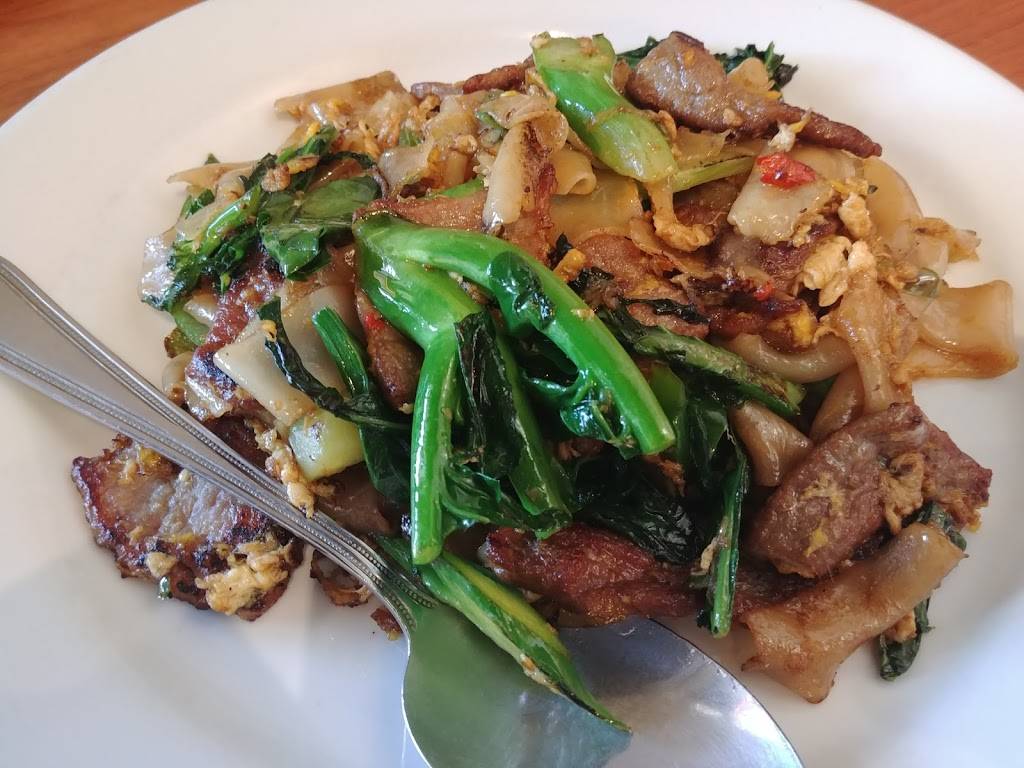 Surang Thai Kitchen | restaurant | 5455 S Fort Apache Rd #105, Las Vegas, NV 89148, USA | 7023850021 OR +1 702-385-0021