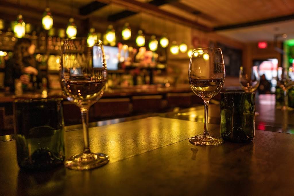 Resto- Bar Le SPLiT | restaurant | 652 5e rue de la Pointe, Shawinigan, QC G9N 1E9, Canada | 8195377547 OR +1 819-537-7547