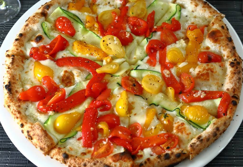 Limoncello Fresh Italian Kitchen | restaurant | 8245 W Sahara Ave, Las Vegas, NV 89117, USA | 7028881144 OR +1 702-888-1144