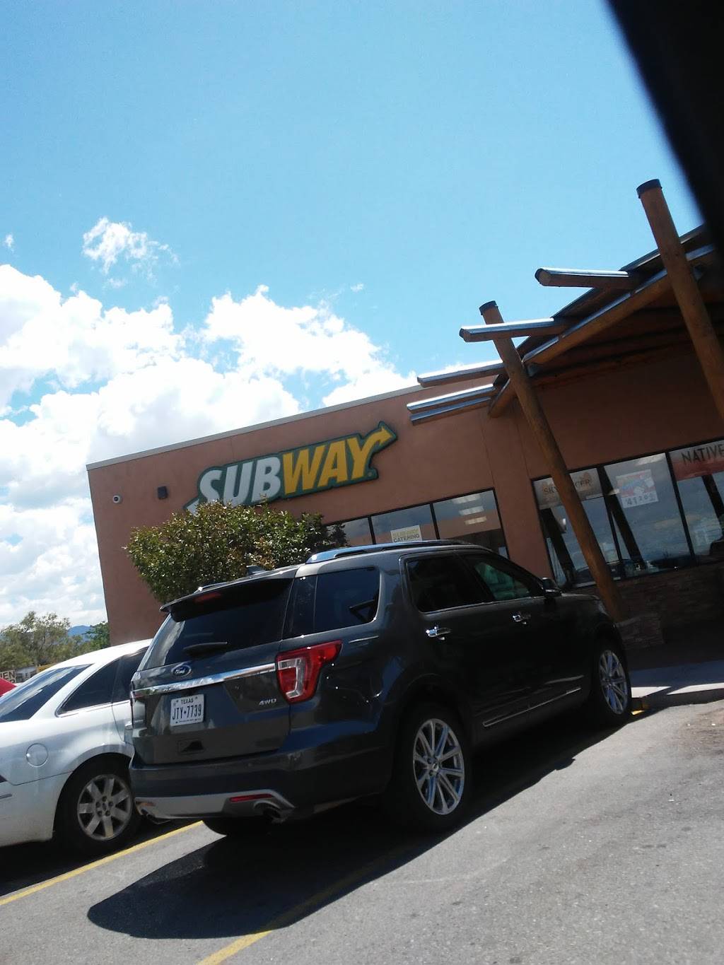 Subway | meal takeaway | 100 Bien Mur Dr NE, Albuquerque, NM 87113, USA | 5058215400 OR +1 505-821-5400