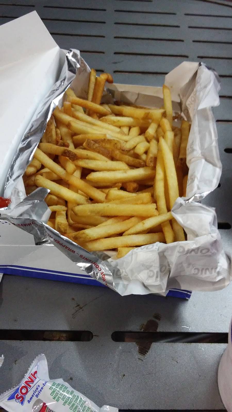 Sonic Drive-In | restaurant | 1007 N Roane St, Harriman, TN 37748, USA | 8658826843 OR +1 865-882-6843