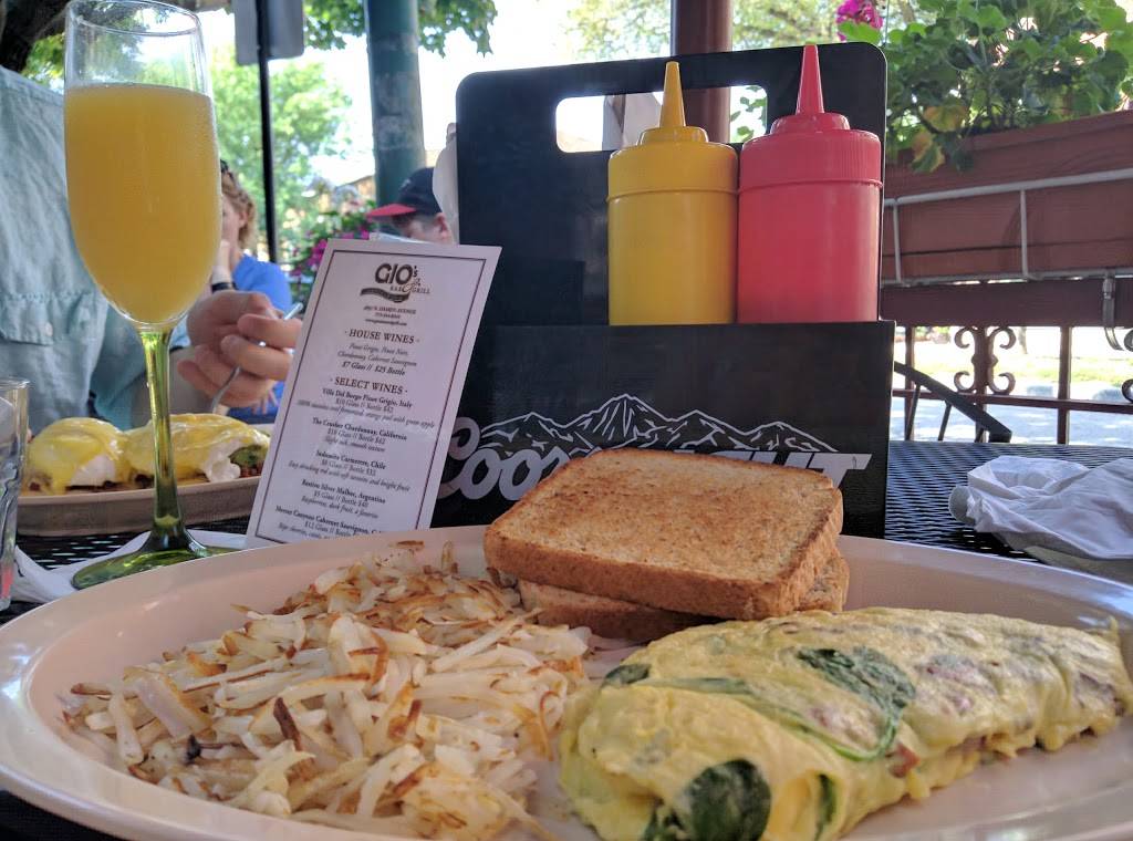 Gios Bar & Grill | restaurant | 4857 N Damen Ave, Chicago, IL 60625, USA | 7733340345 OR +1 773-334-0345