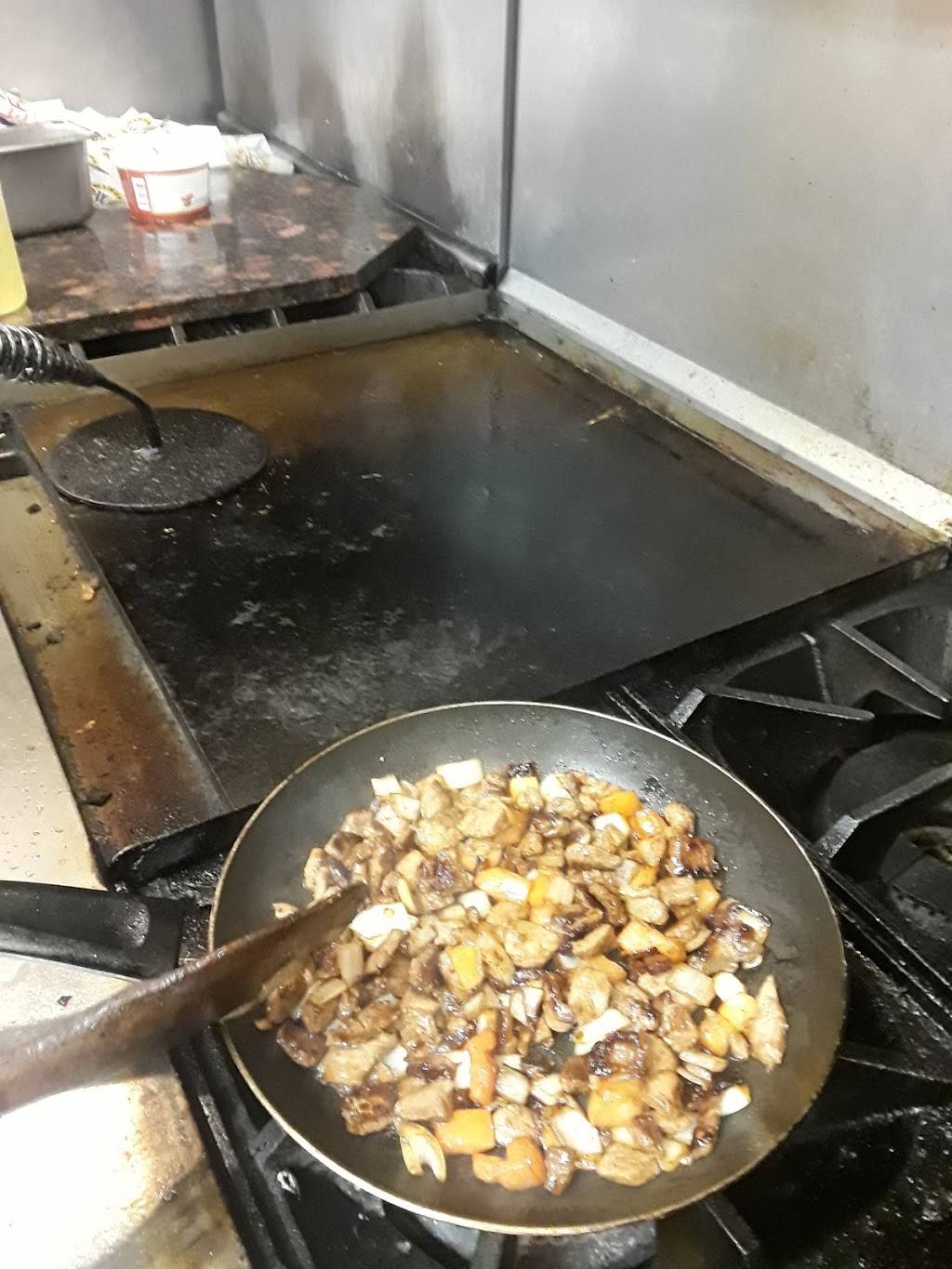 Willies Burritos | restaurant | 6106 St John Ave, Kansas City, MO 64123, USA | 8169165228 OR +1 816-916-5228