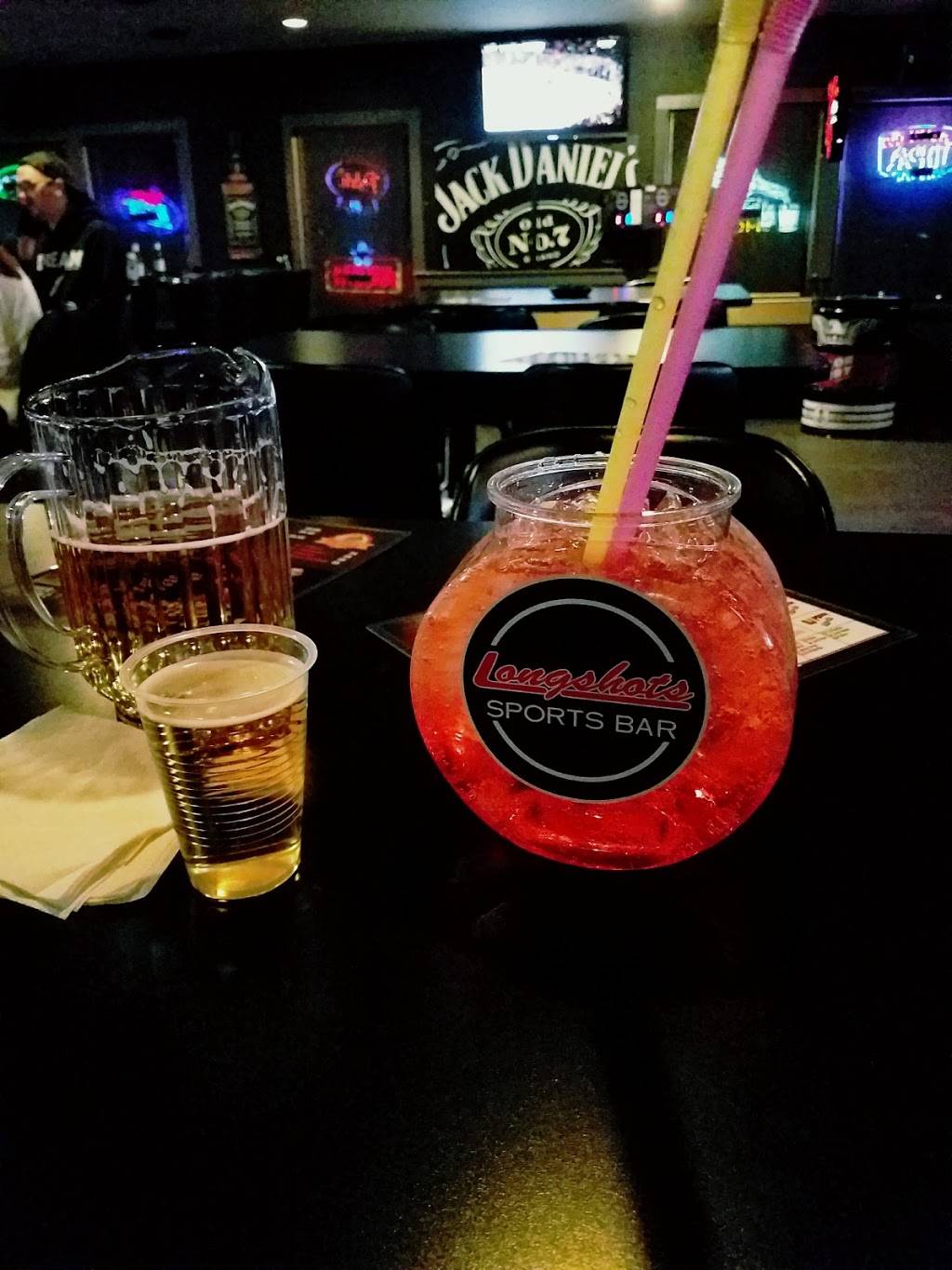 Longshots Sports Bar | restaurant | 2251 US-41, Schererville, IN 46375, USA | 2193220080 OR +1 219-322-0080