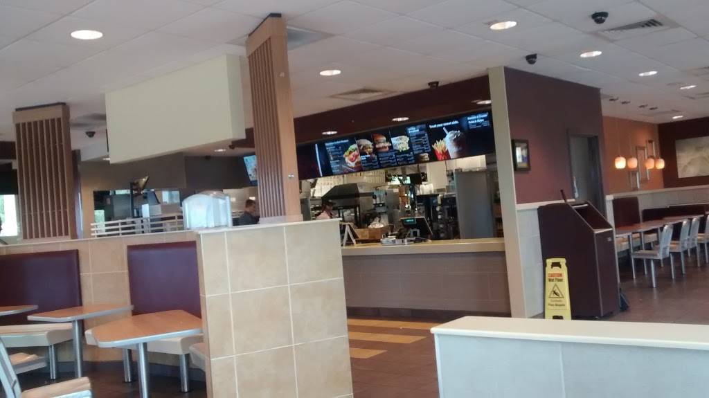 McDonalds | cafe | 2110 E Irlo Bronson Memorial Hwy, Kissimmee, FL 34744, USA | 4079338007 OR +1 407-933-8007