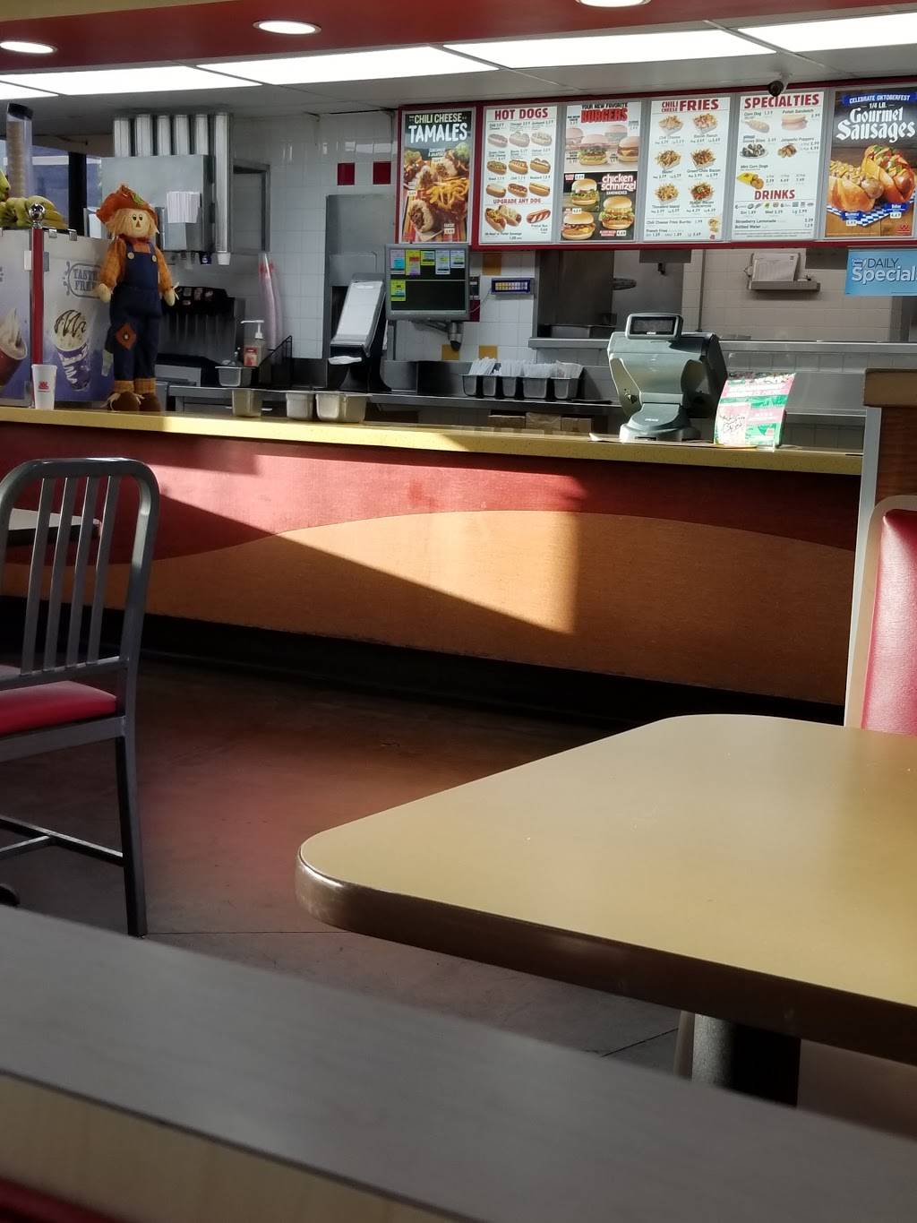 Wienerschnitzel | restaurant | 1401 W MacArthur Blvd, Santa Ana, CA 92704, USA | 7147548181 OR +1 714-754-8181