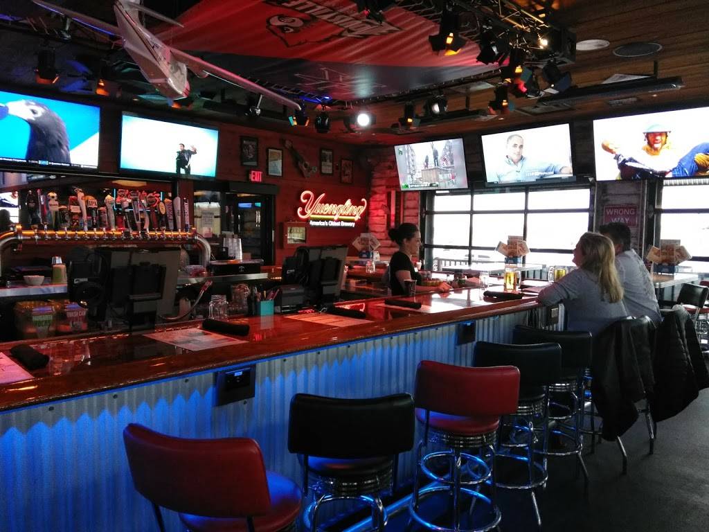 Bubbas 33 | restaurant | 4631 Medical Plaza Way, Clarksville, IN 47129, USA | 8122845933 OR +1 812-284-5933