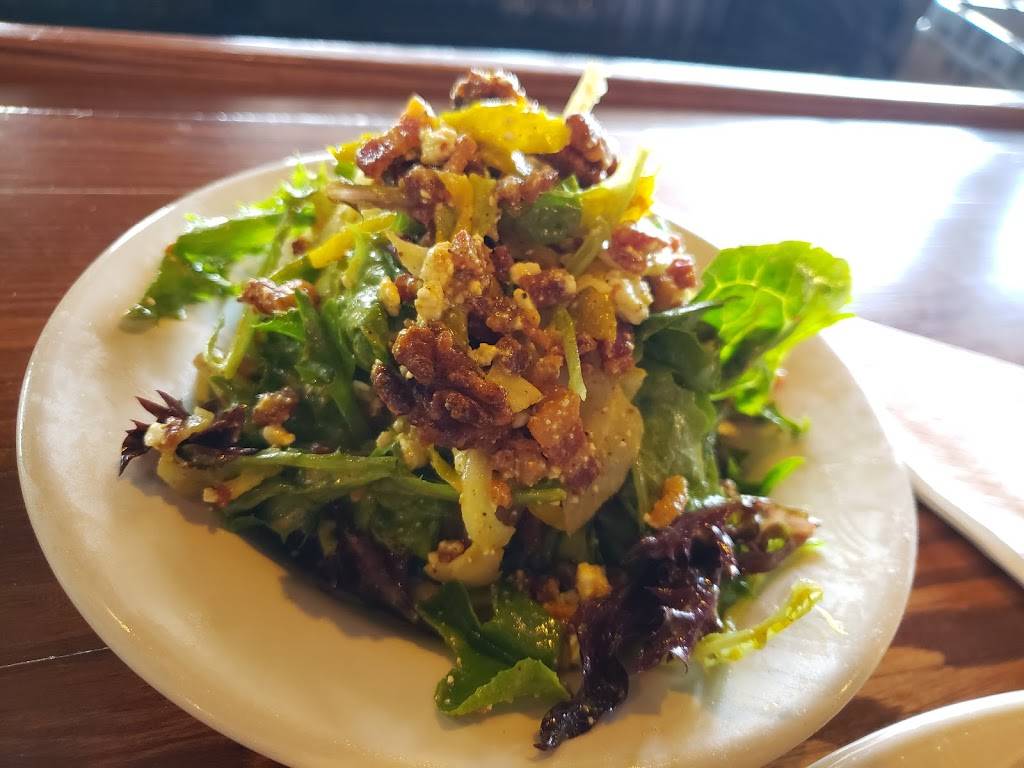 Baker and Brewer | restaurant | 94 Stuart St, Charleston, SC 29403, USA | 8432978233 OR +1 843-297-8233