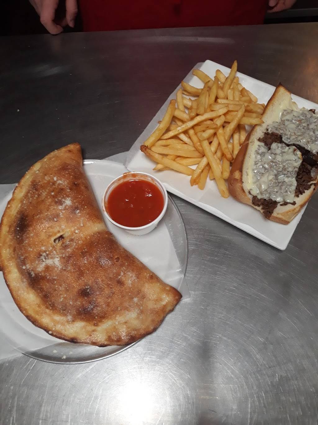 Ginos Pizza and Grill | restaurant | 459 Dwight St, Springfield, MA 01103, USA | 4137344466 OR +1 413-734-4466