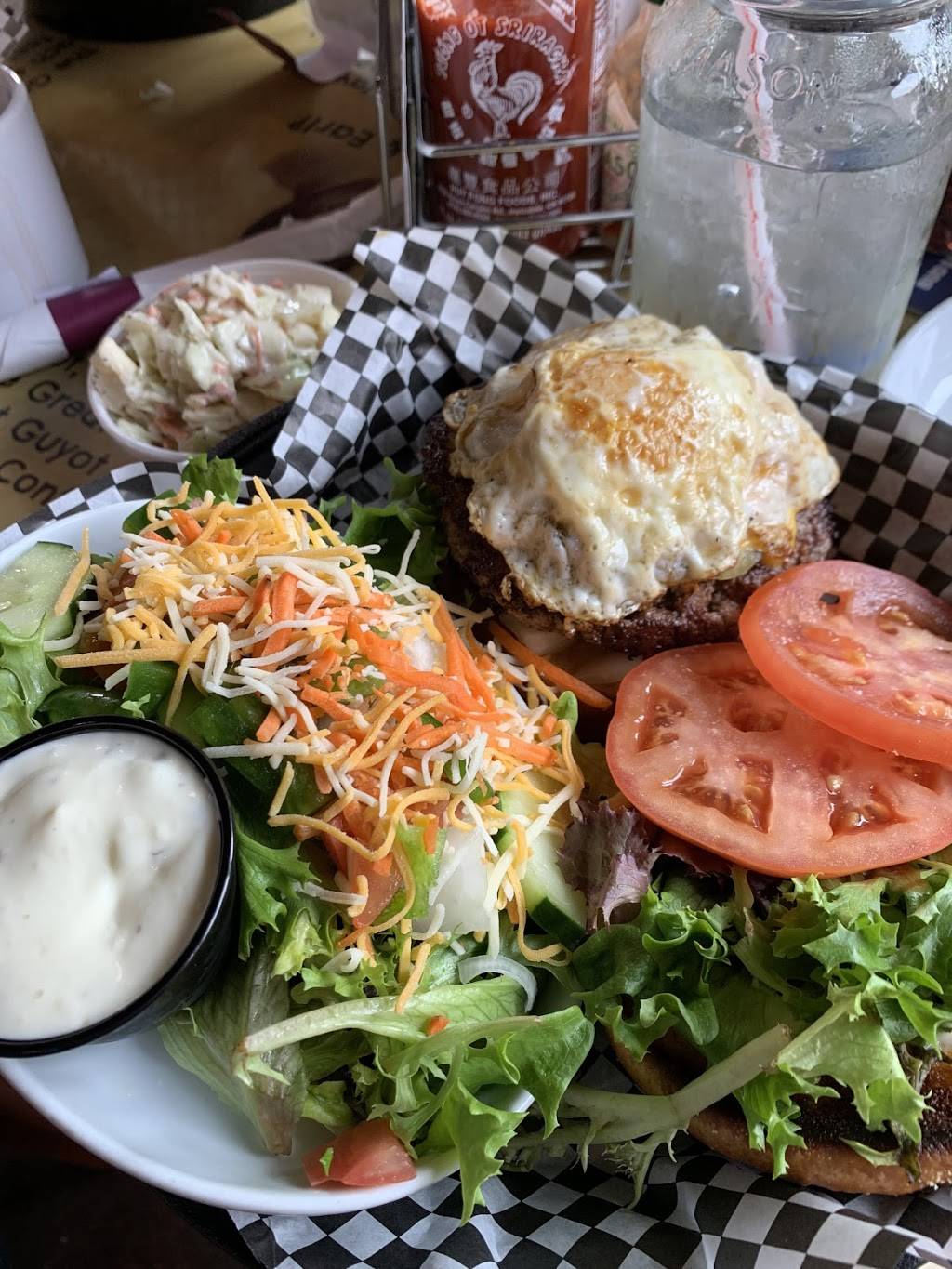 Tom & Earls Back Alley Grill | restaurant | 651 Parkway #110, Gatlinburg, TN 37738, USA | 8653256022 OR +1 865-325-6022