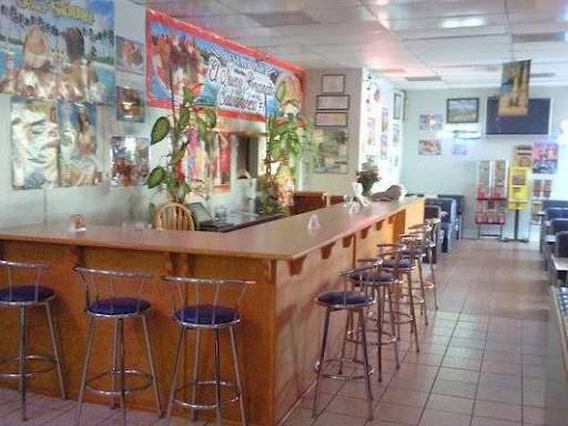 El Rinconcito Centro Americano | restaurant | 8205 Woodman Ave #107, Panorama City, CA 91402, USA | 8187872363 OR +1 818-787-2363