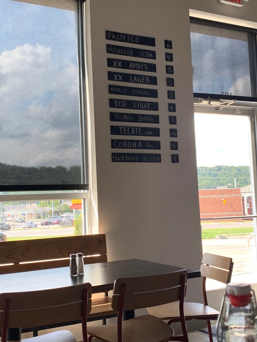 Zalate Taqueria | restaurant | 102 Stekoia Ln, Knoxville, TN 37912, USA | 8655129492 OR +1 865-512-9492