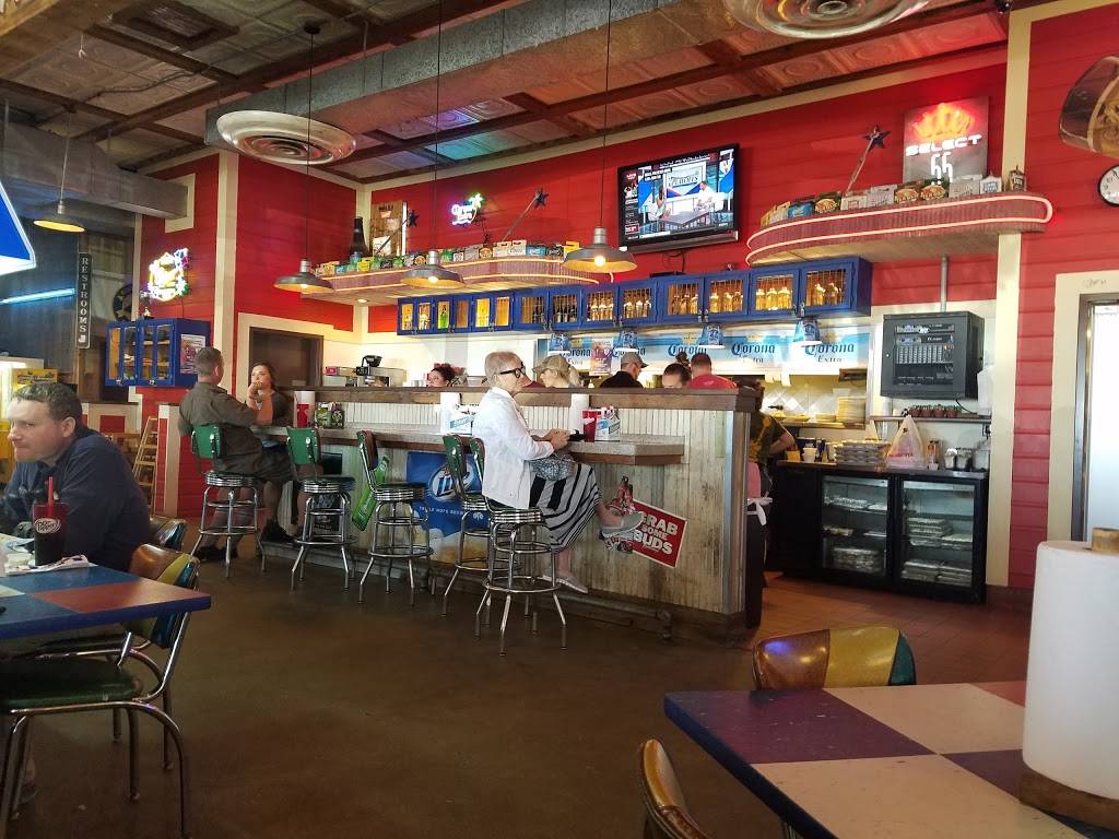 Willies Grill & Icehouse | restaurant | 4051 N Loop 1604 W, San Antonio, TX 78257, USA | 2104934333 OR +1 210-493-4333