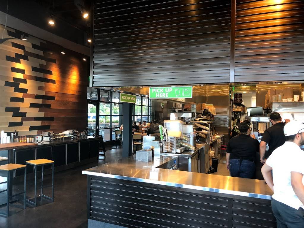 Shake Shack | restaurant | 7427 San Pedro Ave, San Antonio, TX 78216, USA | 2102774770 OR +1 210-277-4770