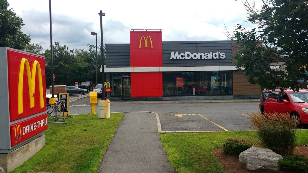 McDonalds | cafe | 3340 Fallowfield Rd, Nepean, ON K2J 5L1, Canada | 6138438898 OR +1 613-843-8898