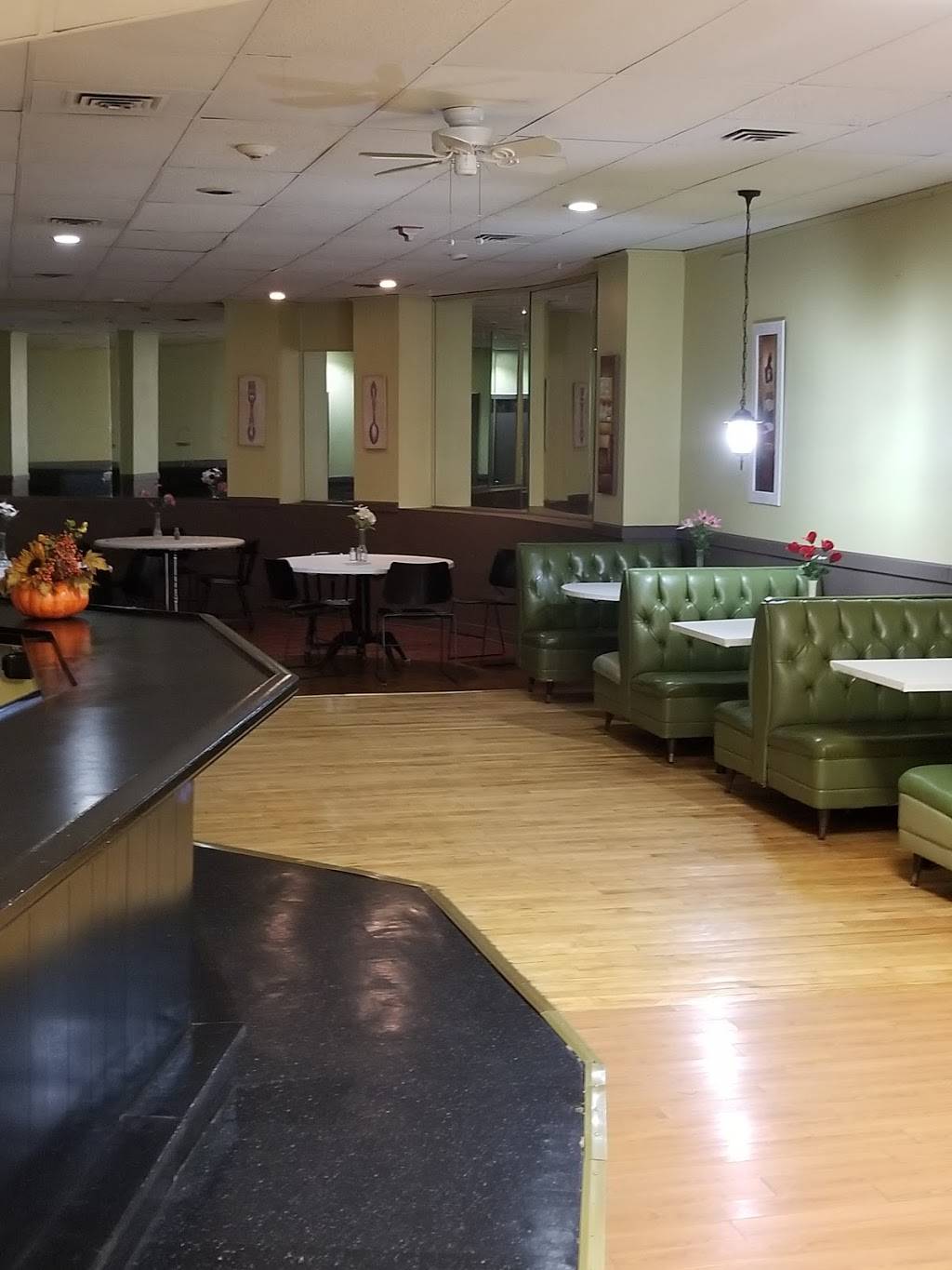 Halal Homestyle Chili & Bourbon Chicken | restaurant | 131 N Ludlow St, Dayton, OH 45402, USA | 9372209130 OR +1 937-220-9130