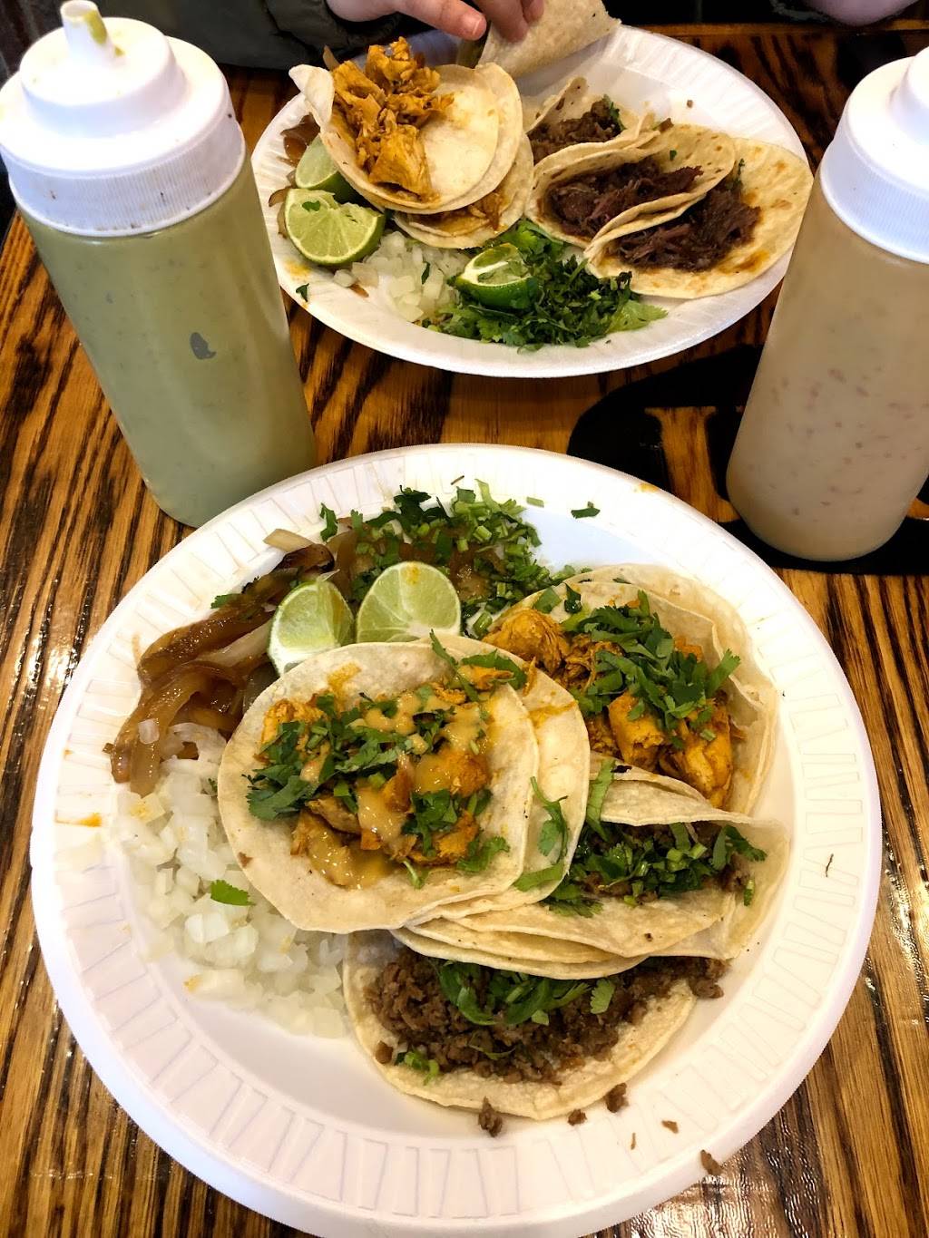 El Patron Tacos y Tortas al 100 | restaurant | 4291 N Cockrell Hill Rd, Dallas, TX 75212, USA | 2149517373 OR +1 214-951-7373