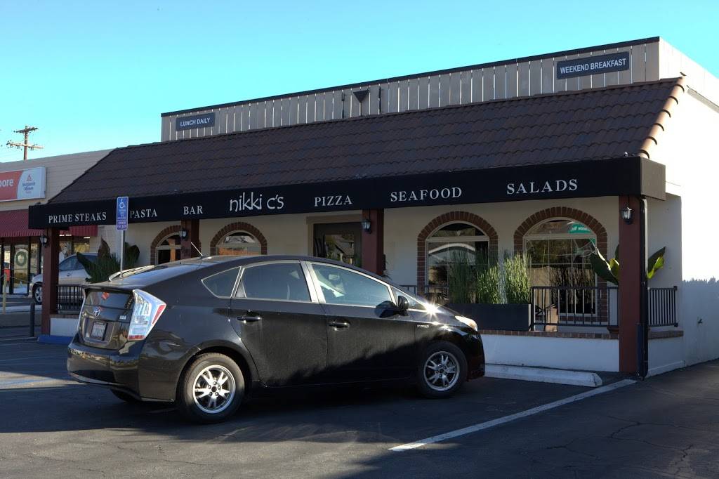 Nikki Cs Restaurant & Bar | restaurant | 470 S Rosemead Blvd, Pasadena, CA 91107, USA | 6267927437 OR +1 626-792-7437
