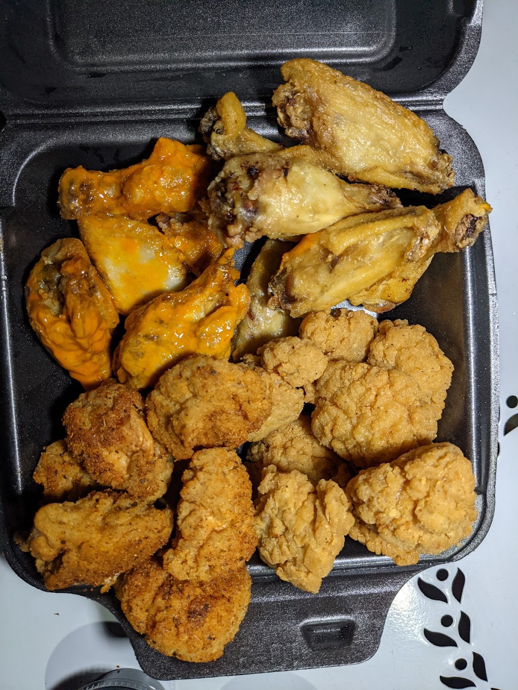 Wing Zone | meal delivery | 1842 W Washington Blvd, Los Angeles, CA 90007, USA | 2134189428 OR +1 213-418-9428