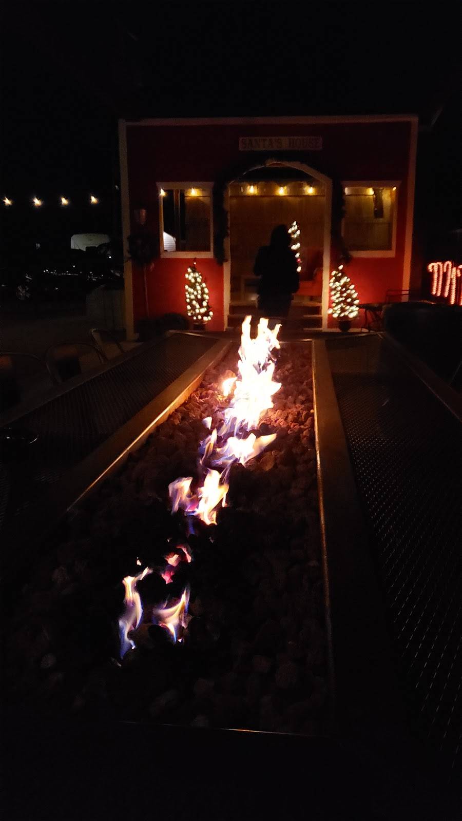 Scrap Yard Bar & Grill | restaurant | 1107 S Broadway, Oak Grove, MO 64075, USA | 8166251156 OR +1 816-625-1156