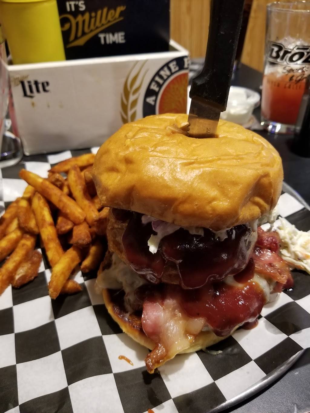 Broz Sports Bar and Grill | restaurant | 127 S Main St, River Falls, WI 54022, USA | 7156297685 OR +1 715-629-7685