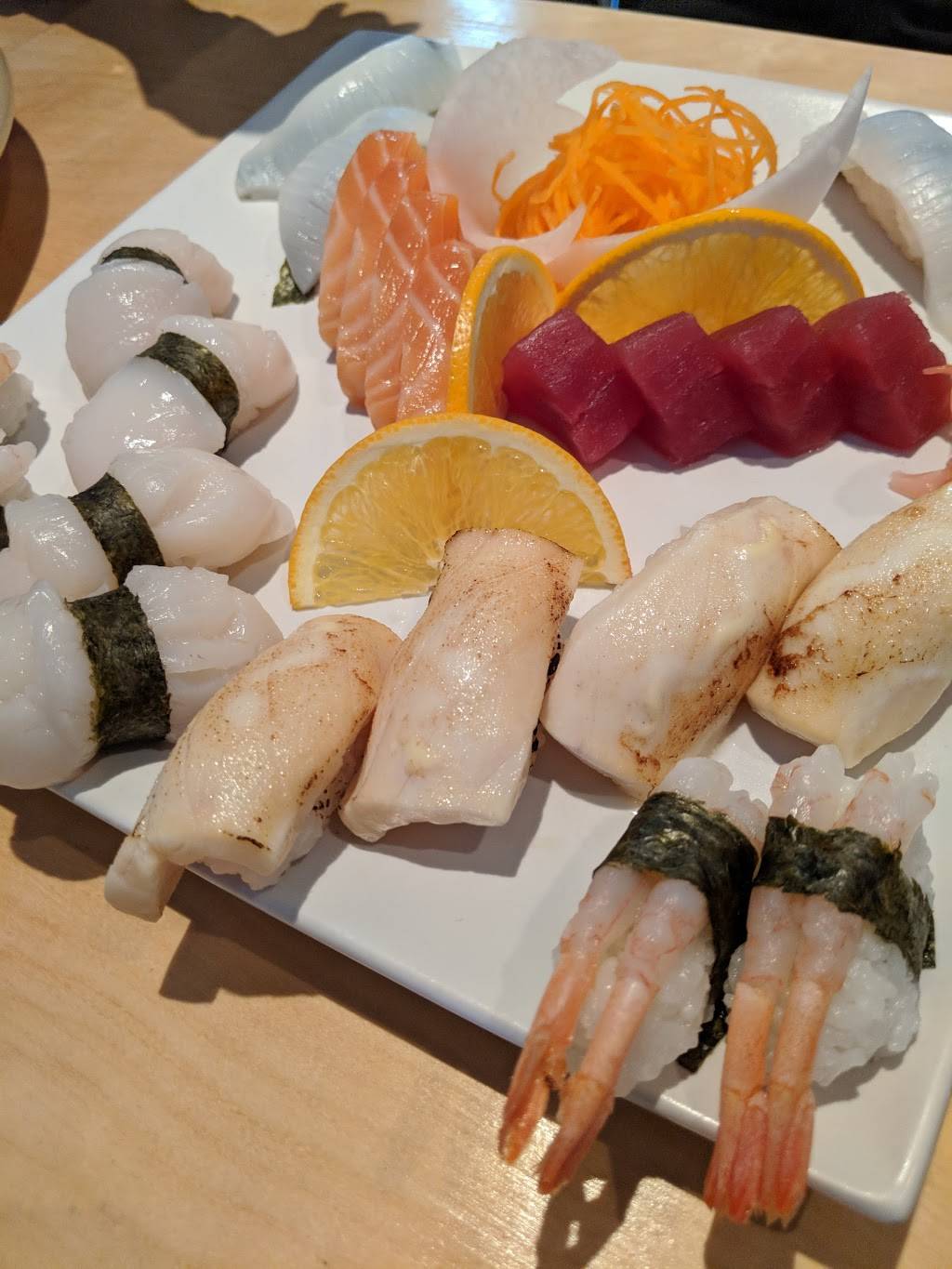 H2O Sushi | restaurant | 475 Avenue Dumont #105, Dorval, QC H9S 5W2, Canada | 5146336629 OR +1 514-633-6629