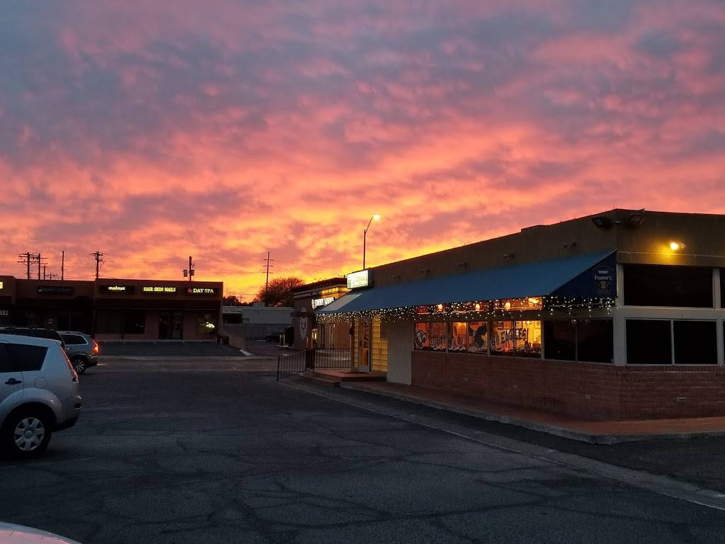 Frankies South Philly Cheesesteaks | restaurant | 2574 N Campbell Ave, Tucson, AZ 85719, USA | 5207952665 OR +1 520-795-2665