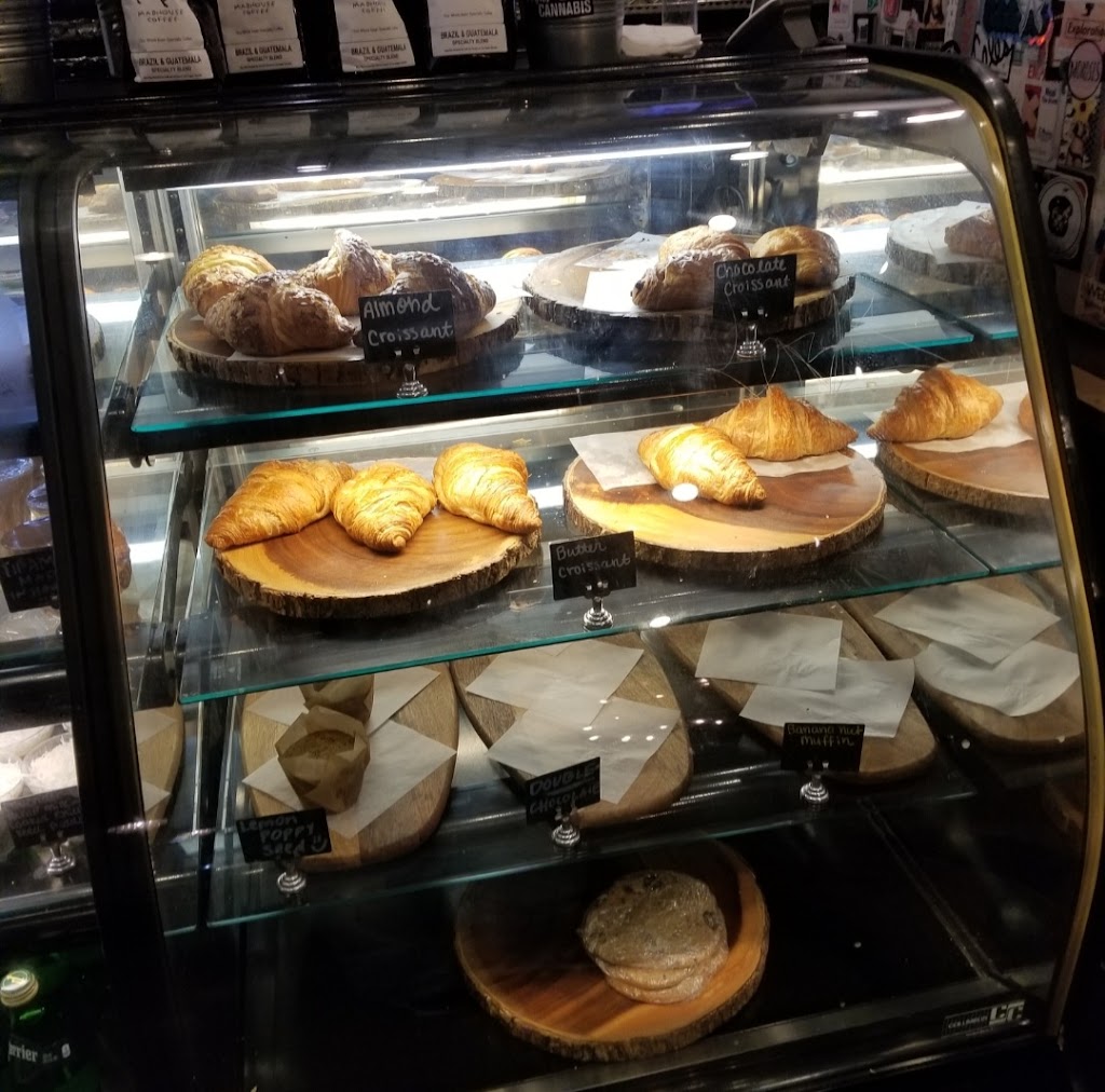 The MadHouse Coffee | bakery | 8470 W Desert Inn Rd, Las Vegas, NV 89117, USA | 7023604232 OR +1 702-360-4232