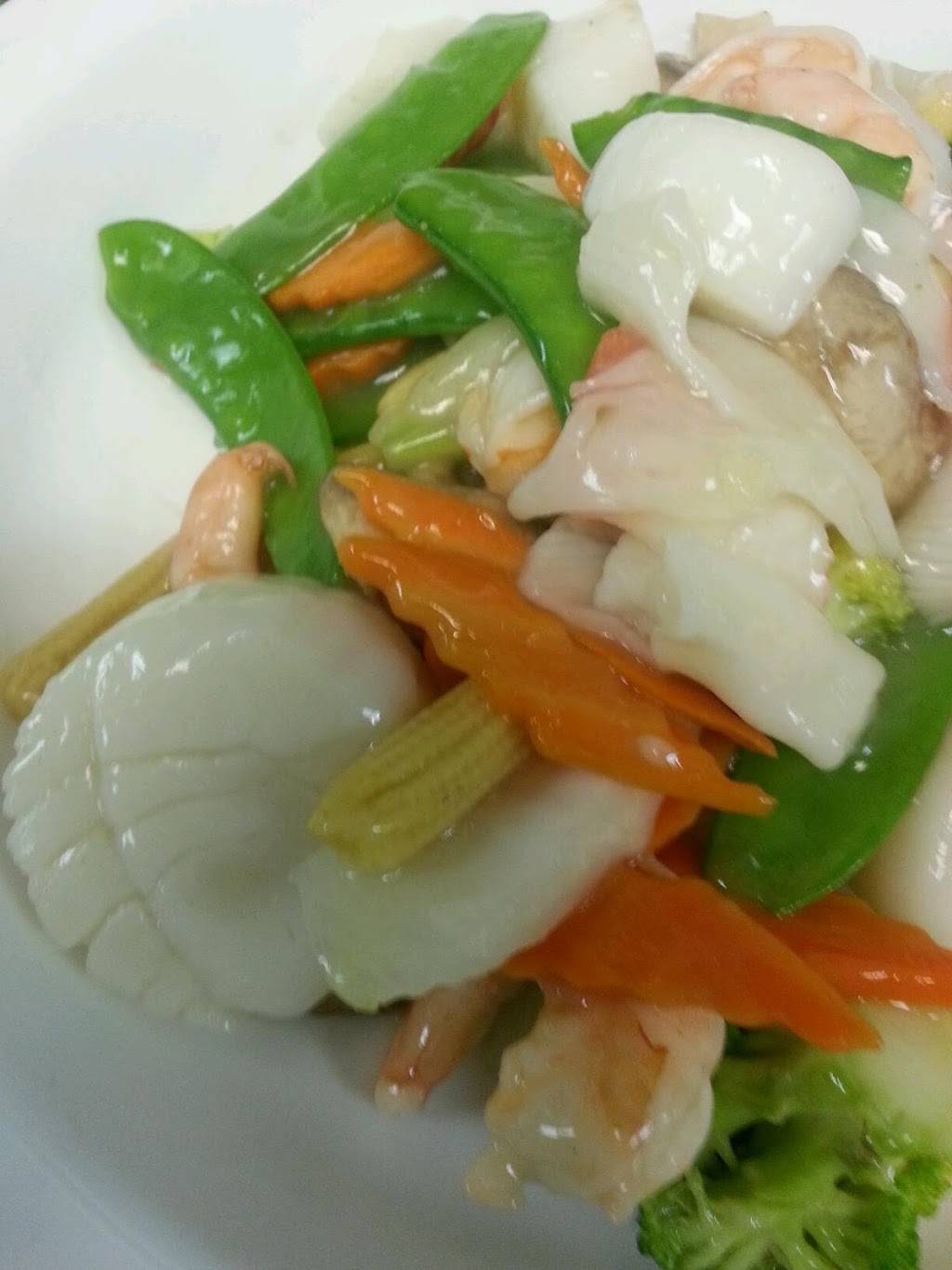 Billy Lee Chop Suey House | meal takeaway | 642 Hebron Rd, Heath, OH 43056, USA | 7402810832 OR +1 740-281-0832