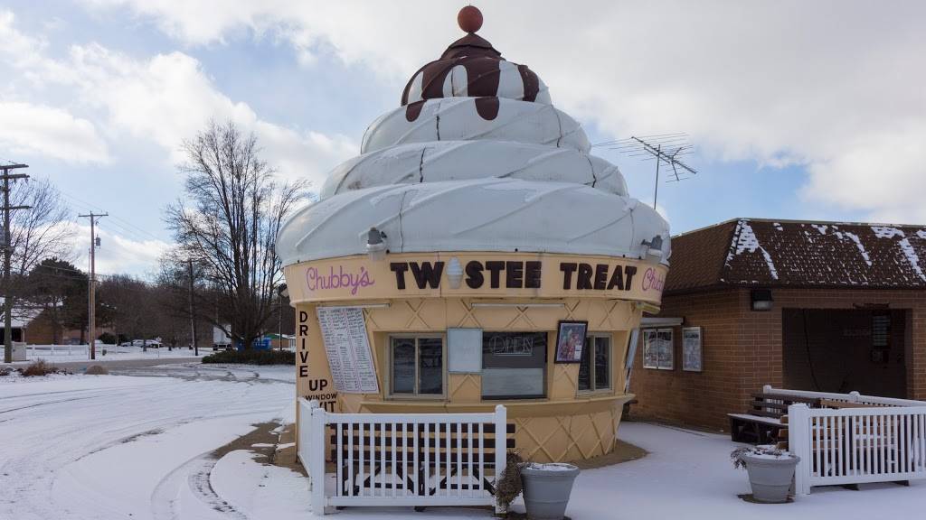 Chubbys Treats | restaurant | 5326 Fulton Dr NW, Canton, OH 44718, USA | 3309663038 OR +1 330-966-3038