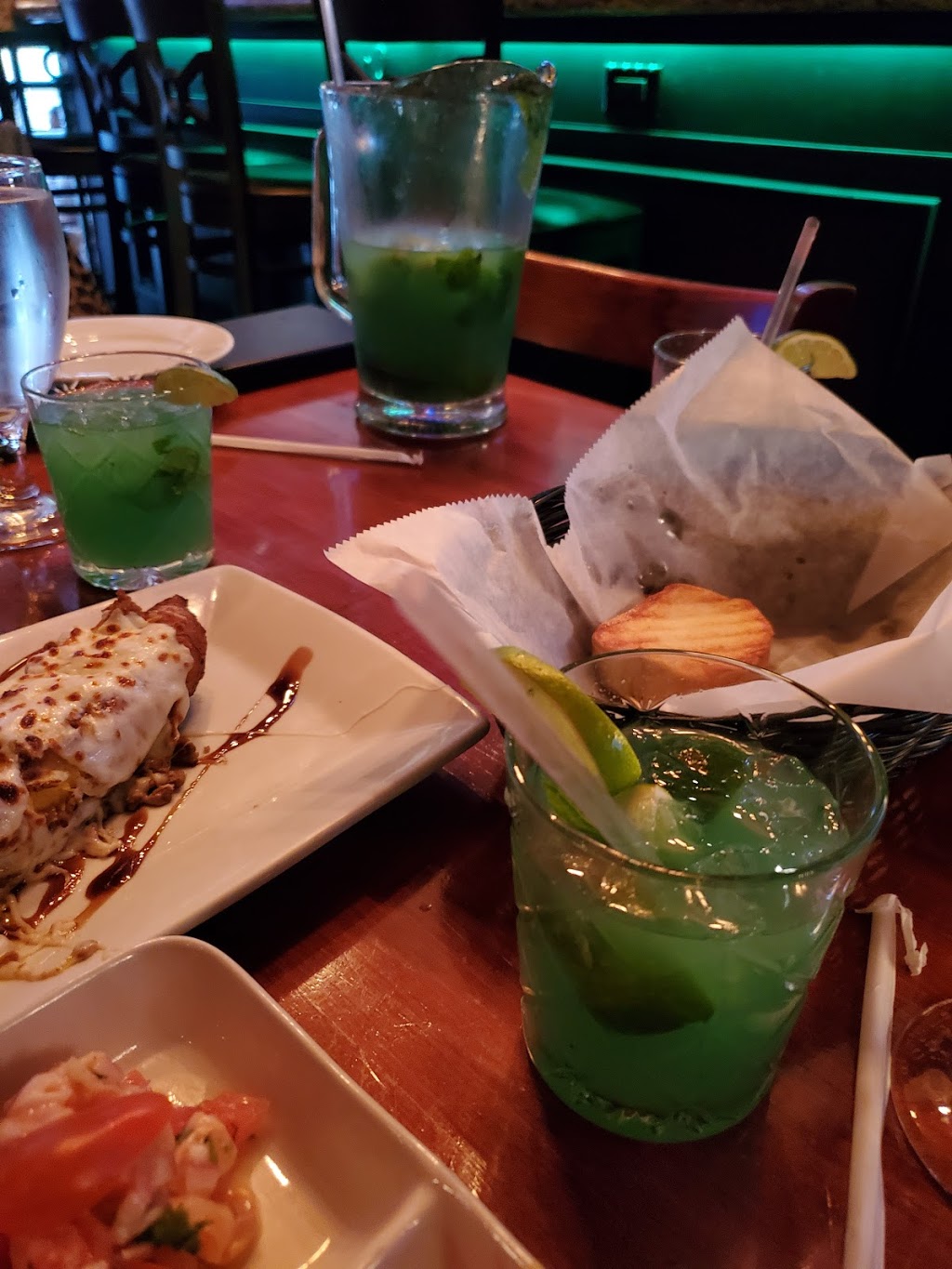 Mixto Restaurante | restaurant | 1141 Pine St, Philadelphia, PA 19107, USA | 2155920363 OR +1 215-592-0363