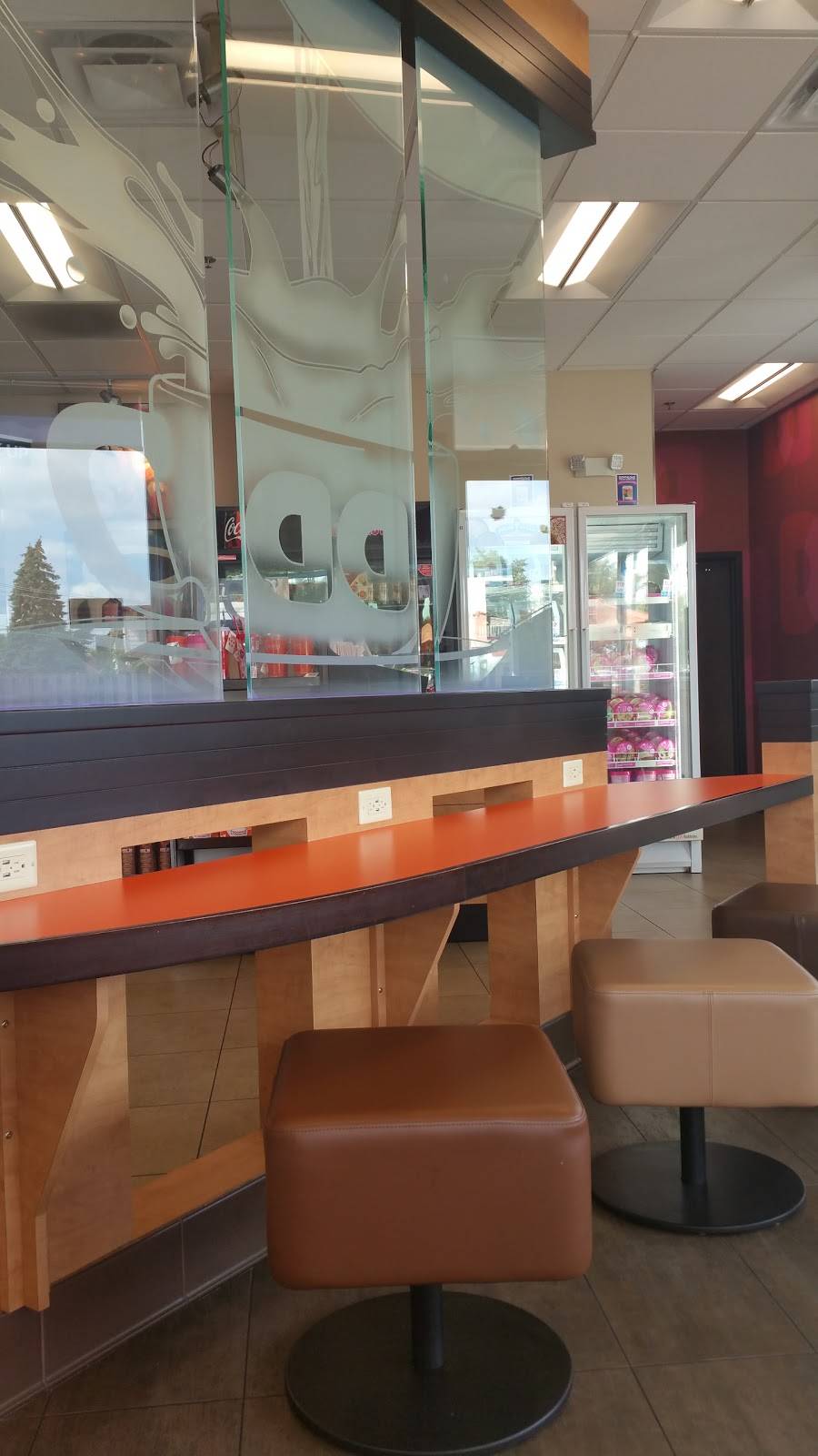 Dunkin Donuts | cafe | 148 North Ave, Northlake, IL 60164, USA | 7085319006 OR +1 708-531-9006