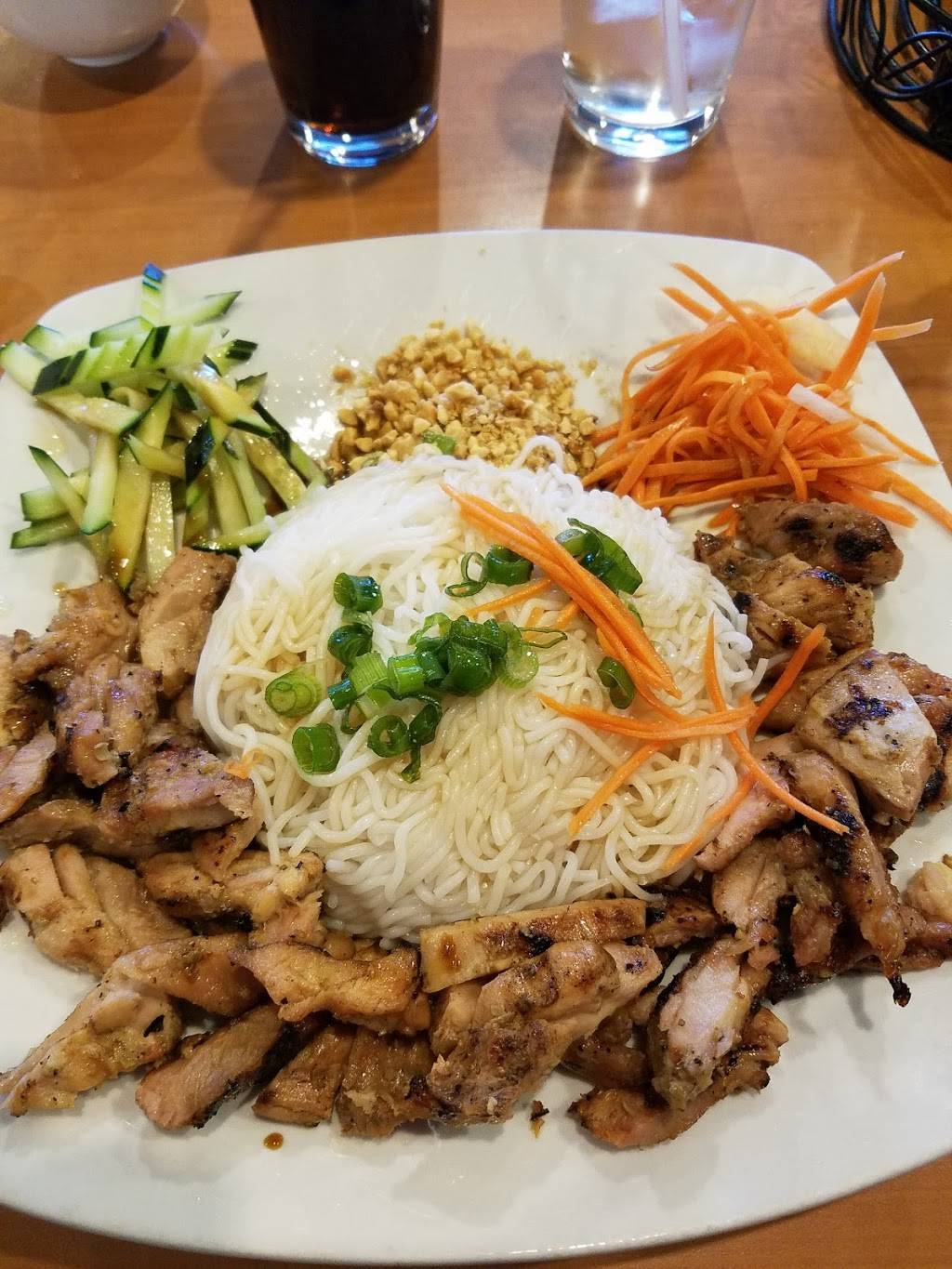 Pho Lan Asian Bistro | restaurant | 711 SW 19th St, Moore, OK 73160, USA | 4057597774 OR +1 405-759-7774