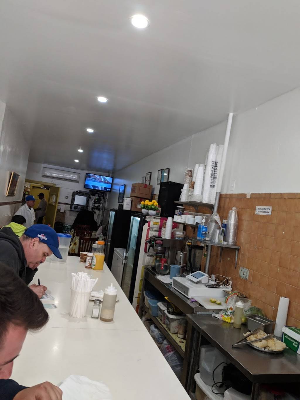 El Nuevo Yauco | restaurant | 465 Bushwick Ave, Brooklyn, NY 11206, USA | 7183865913 OR +1 718-386-5913