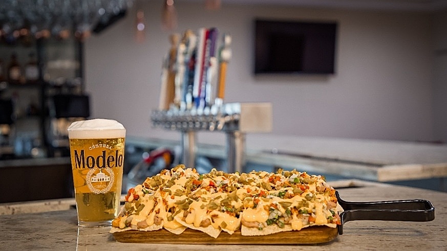 Grand Texas Cafe | restaurant | 17546 US-59 BUS, New Caney, TX 77357, USA | 2813067057 OR +1 281-306-7057