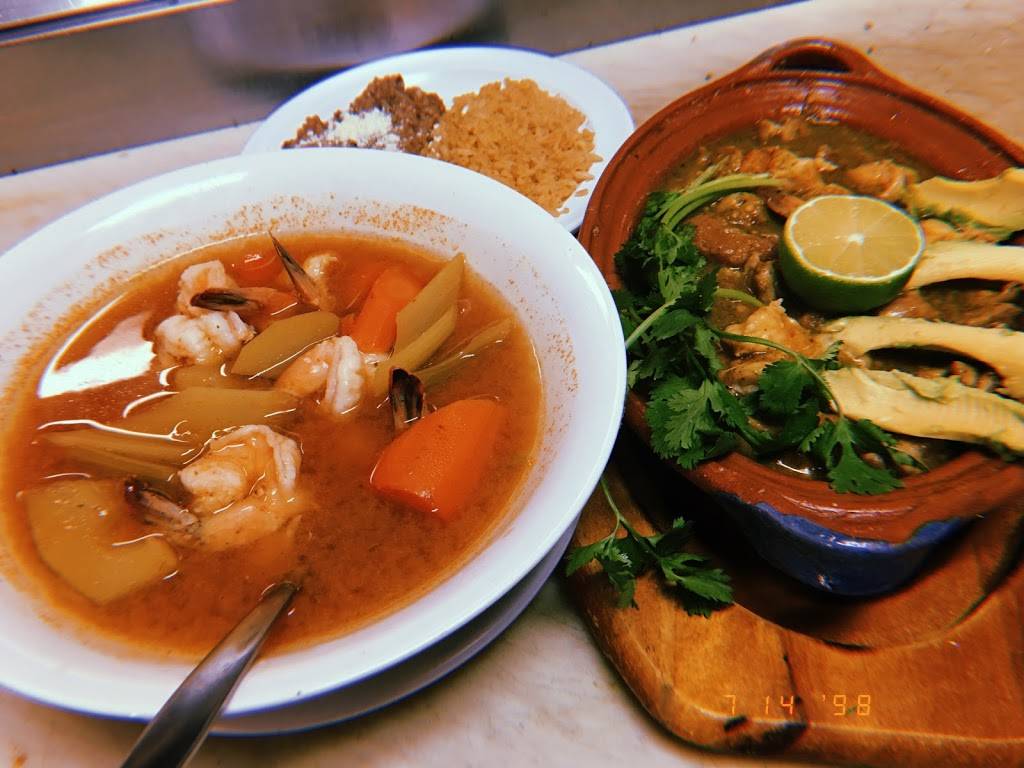 Molcajetes Apatzingan | restaurant | 5701 Franklin Blvd # A, Sacramento, CA 95824, USA | 9164287844 OR +1 916-428-7844